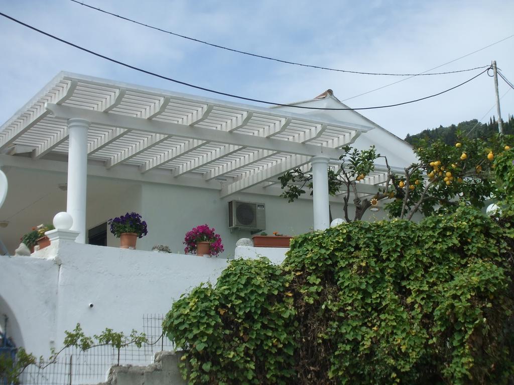 Agathi Beach House Agios Gordios  Esterno foto